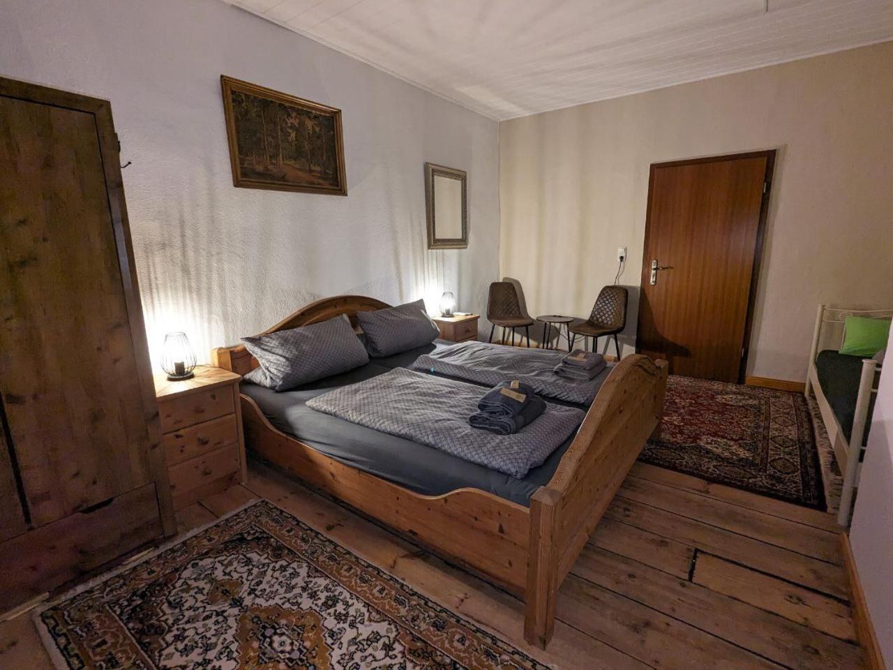 Gasthaus "Zum Goldenen Ross" Uhlstadt-Kirchhasel Bagian luar foto